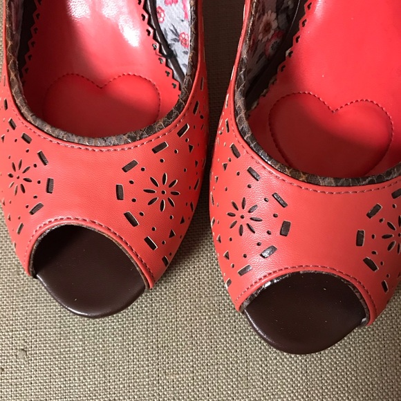 Poetic License London Dilly Dally Heels - Picture 4 of 6